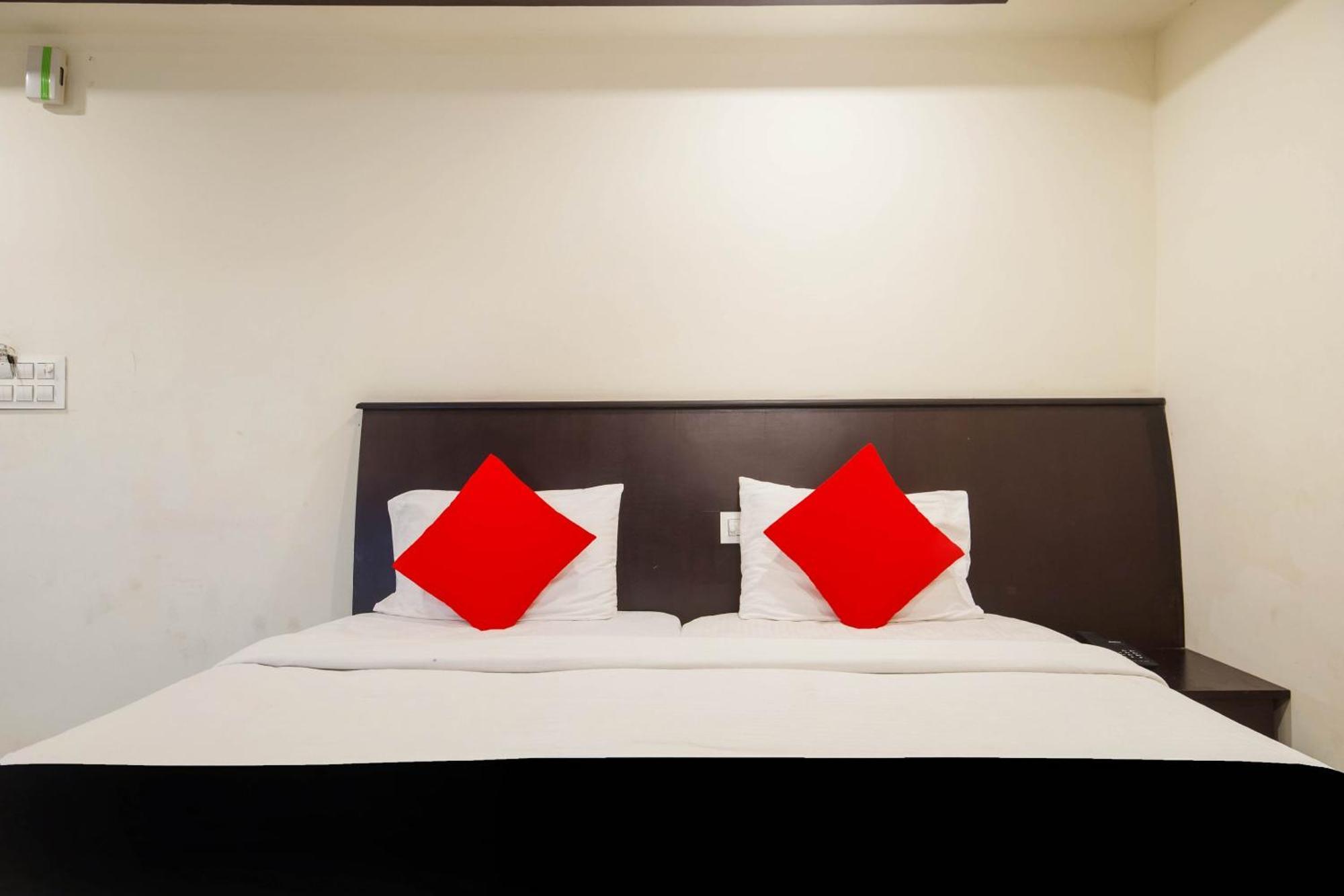 Capital O Alfa Hotel Vijayawāda Eksteriør billede